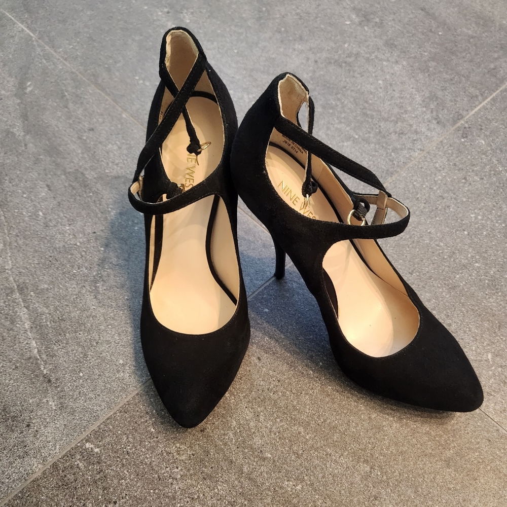 Nine West Black Suede Cross Strap Heels, Size 8